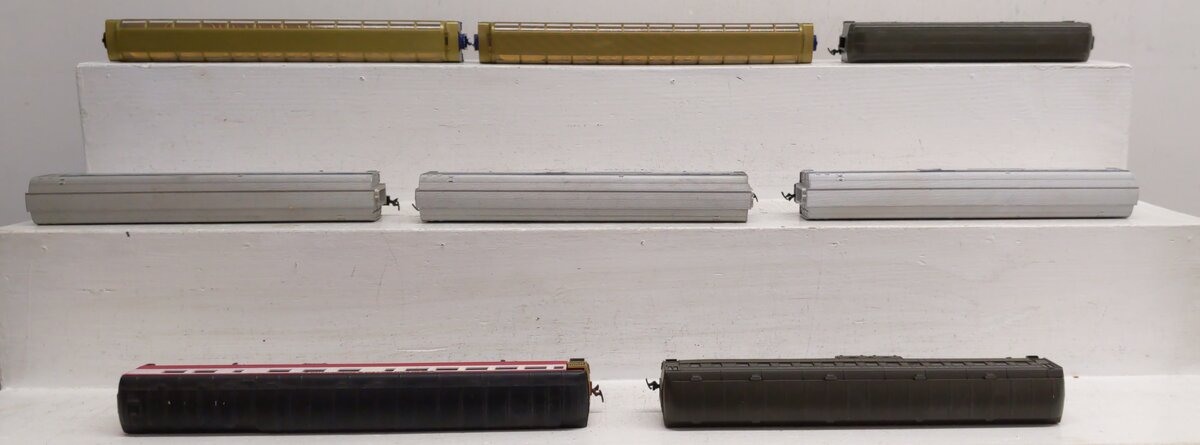 Tri ang & Others HO Scale Assorted Passenger Cars [8] EX