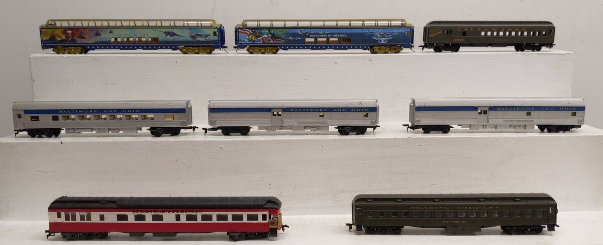 Tri ang & Others HO Scale Assorted Passenger Cars [8] EX