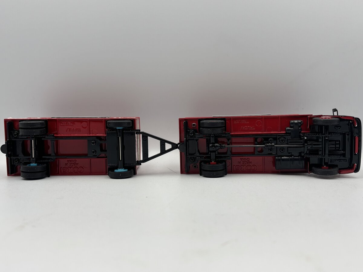 Corgi 97889 1:50 Chipperfields AEC Cage Truck & Trailer  EX/Box