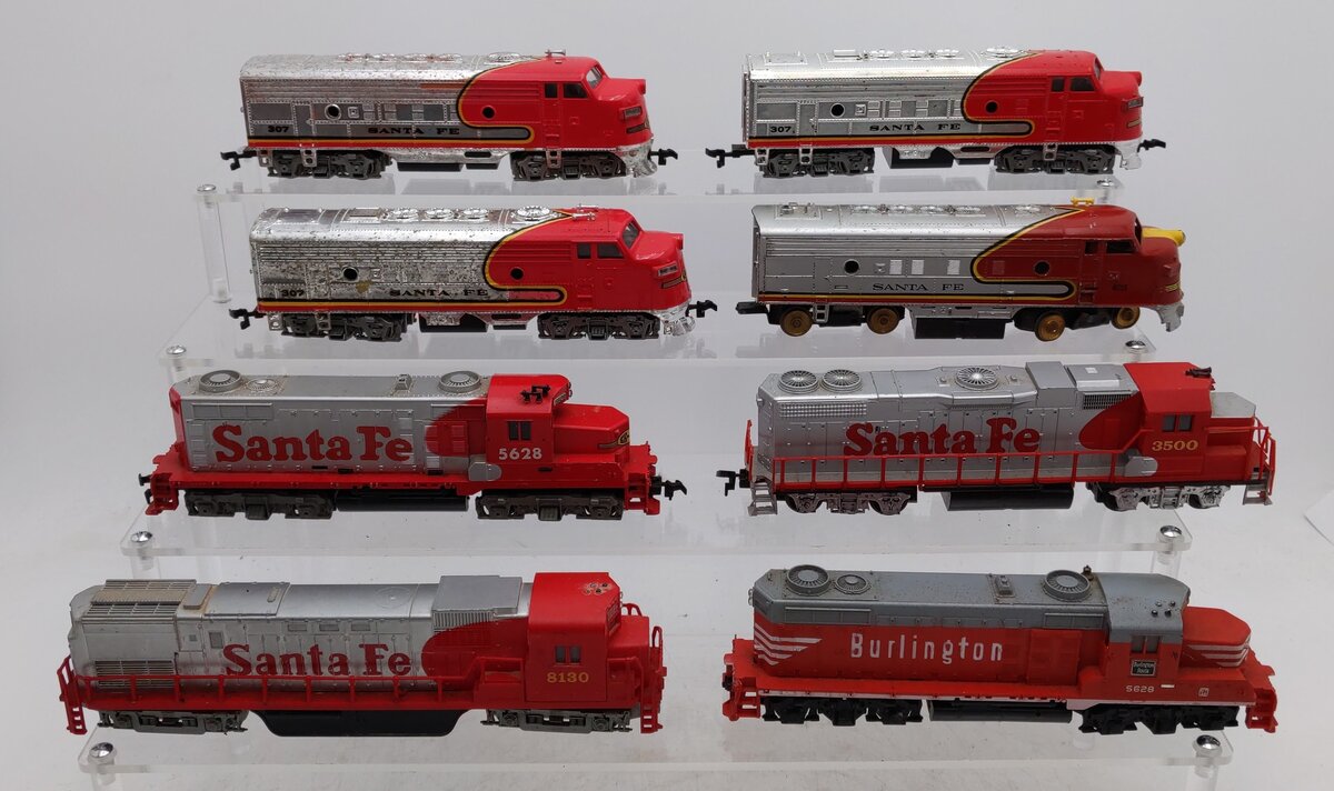 Bachmann & Other HO Santa Fe Locomotives [8]