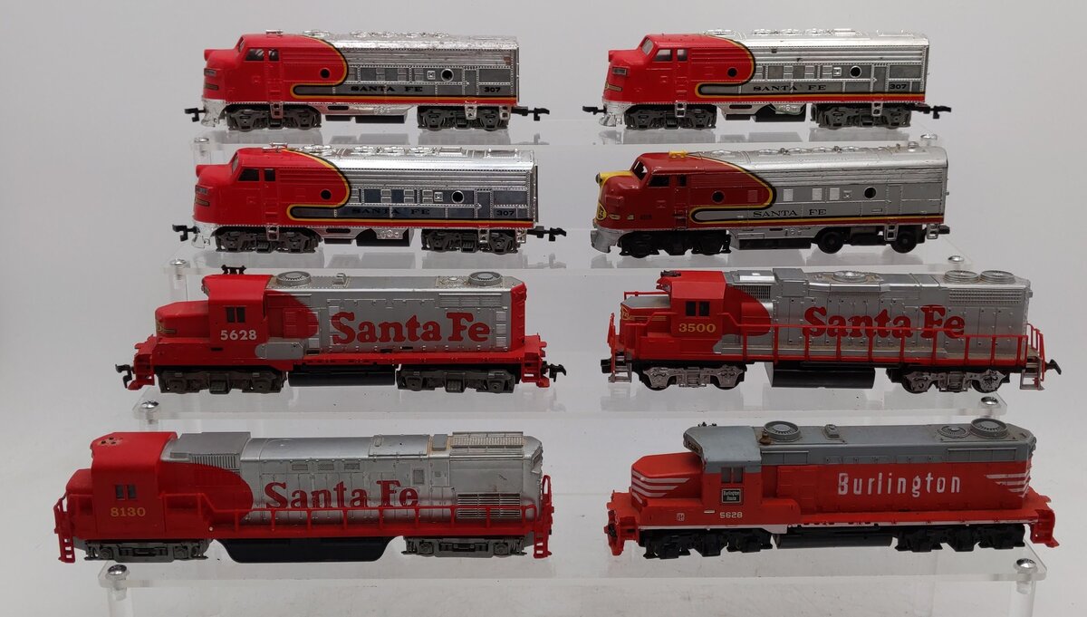 Bachmann & Other HO Santa Fe Locomotives [8]