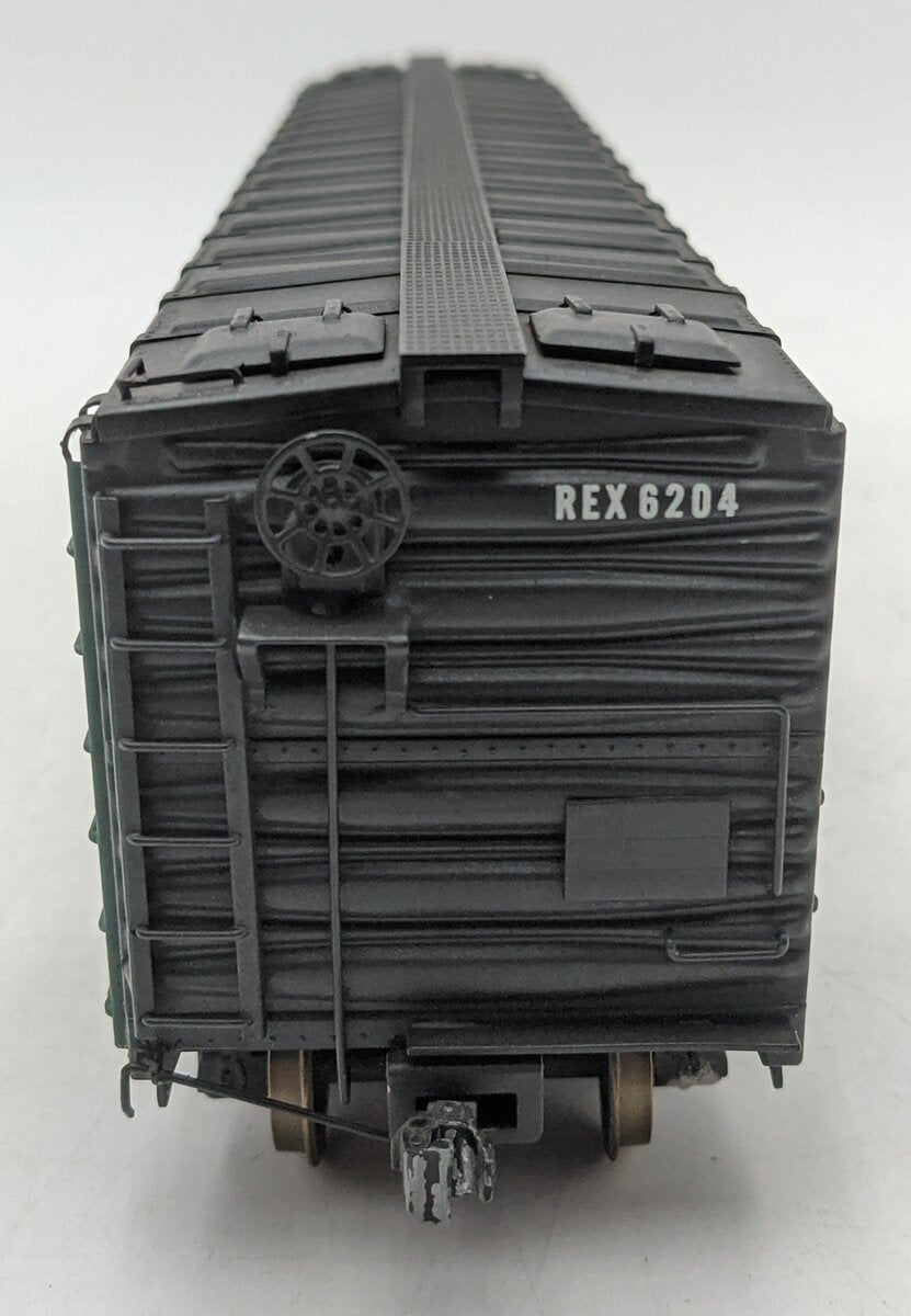 Max Gray O Scale Brass REA 50' Steel Plug-Door Reefer #6204 (2-Rail) - Painted