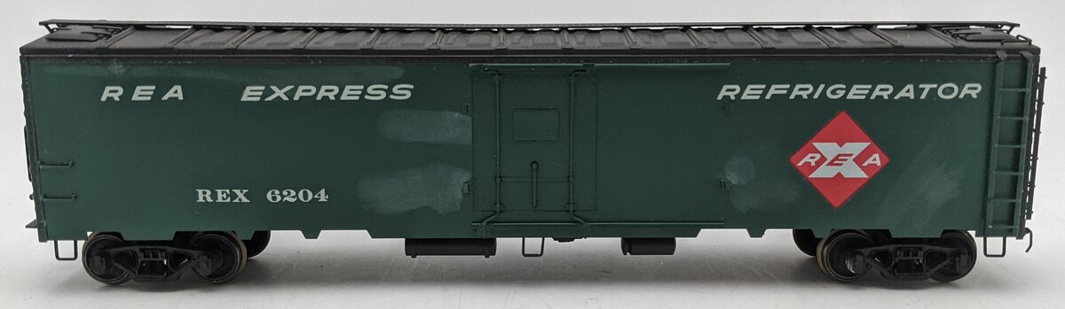 Max Gray O Scale Brass REA 50' Steel Plug-Door Reefer #6204 (2-Rail) - Painted