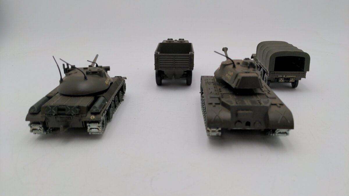 Solido Custom Les Militaries Patton Kaiser Jeep Amx 30 Alvis Diecast (Set of 4) VG