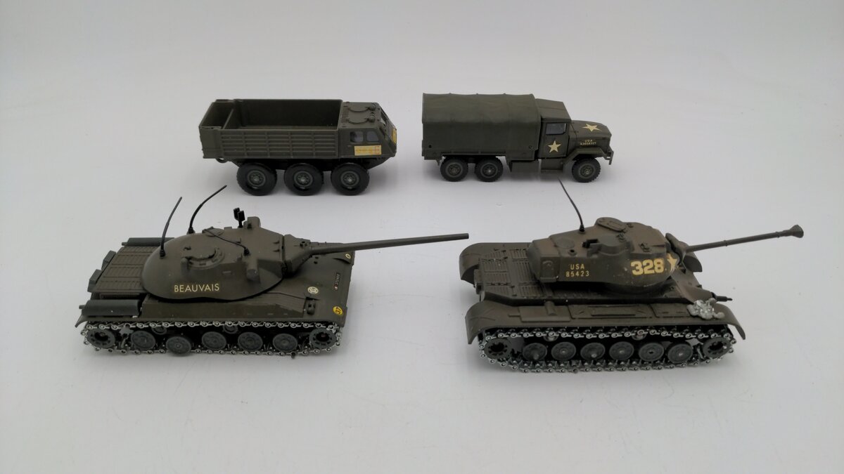 Solido Custom Les Militaries Patton Kaiser Jeep Amx 30 Alvis Diecast (Set of 4) VG