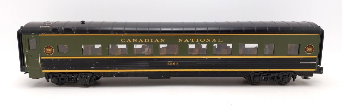 MTH 30-6768 O Canadian National 60' Streamlined ABS Coach Car #5567 VG