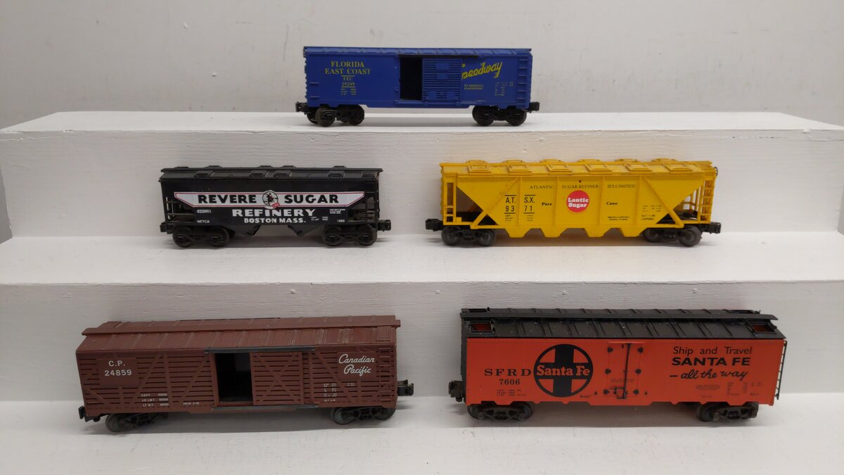 Lionel & Other O Gauge Assorted Train Cars [5] EX