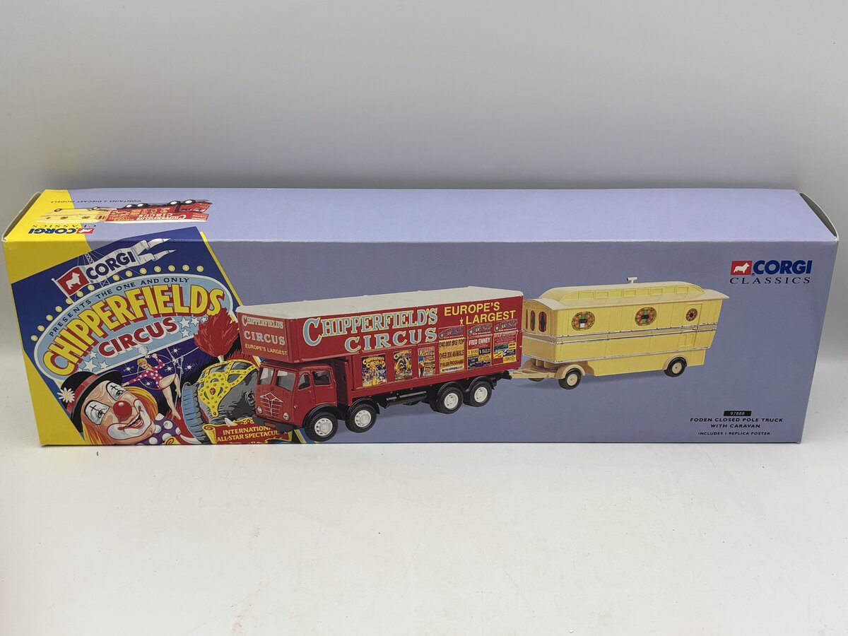 Corgi 97888 1:50 Chipperfields Foden Closed Pole Truck with Caravan  EX/Box
