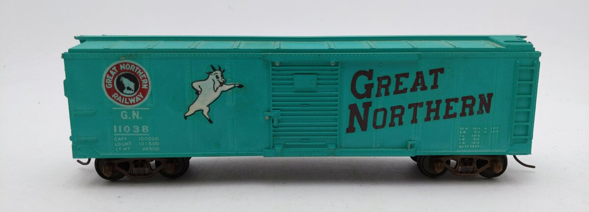 S Scale Great Northern Boxcar #11038 LN
