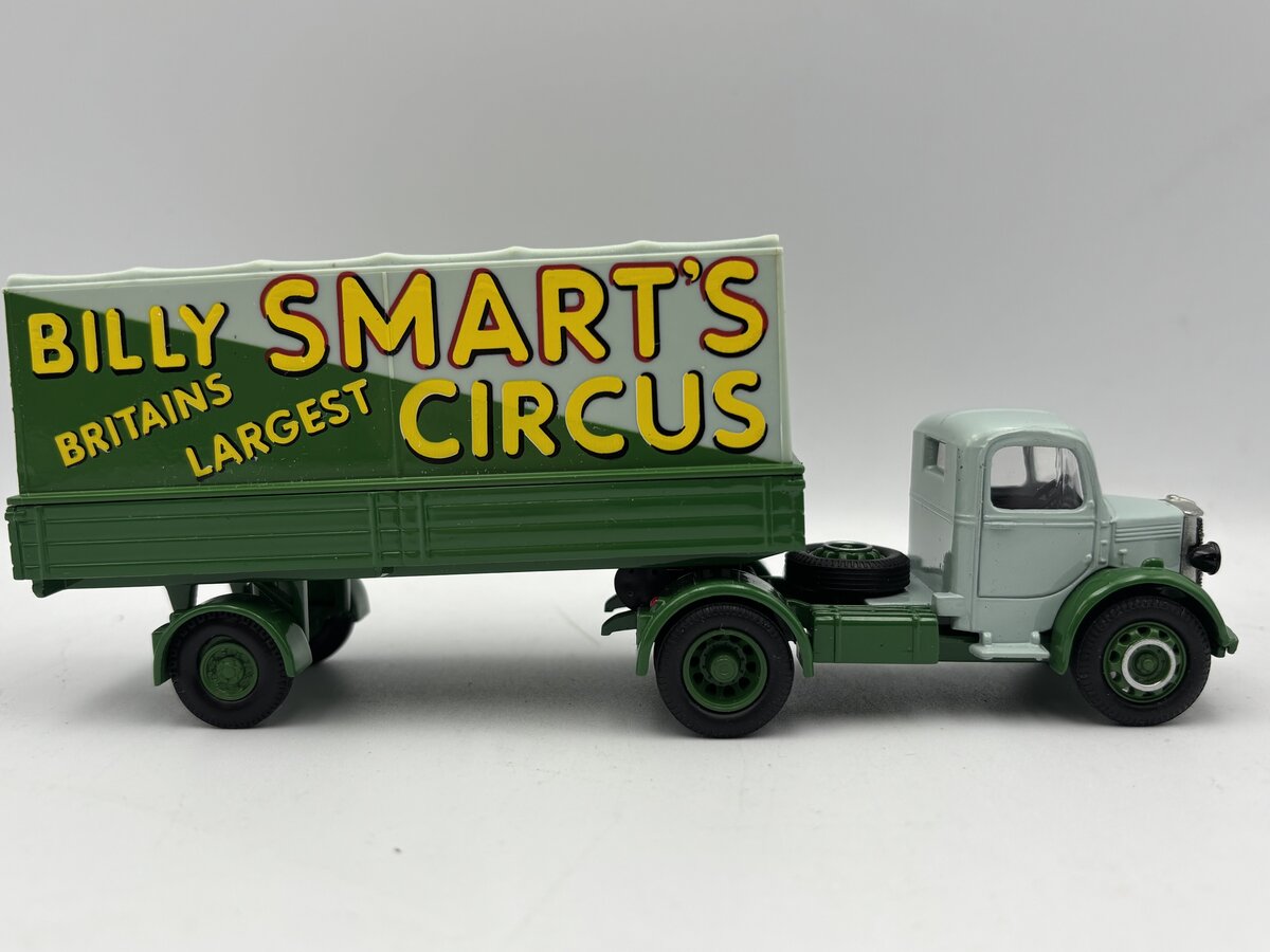 Corgi 97300 1:50 Bedford Articulated Truck Billy Smart's LN/Box
