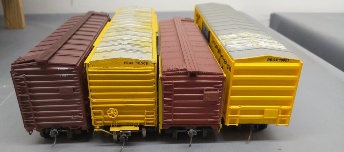 S Scale Assorted Boxcars [4] EX
