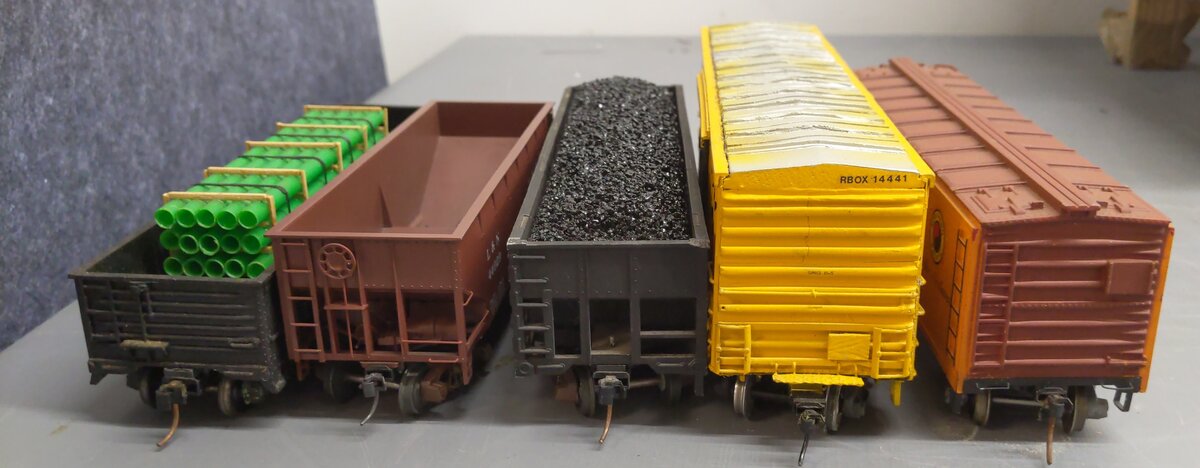S Scale Assorted Freight Cars [5] EX