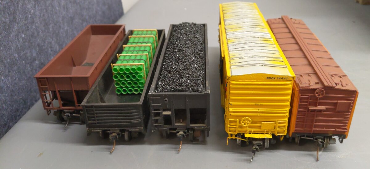 S Scale Assorted Freight Cars [5] EX