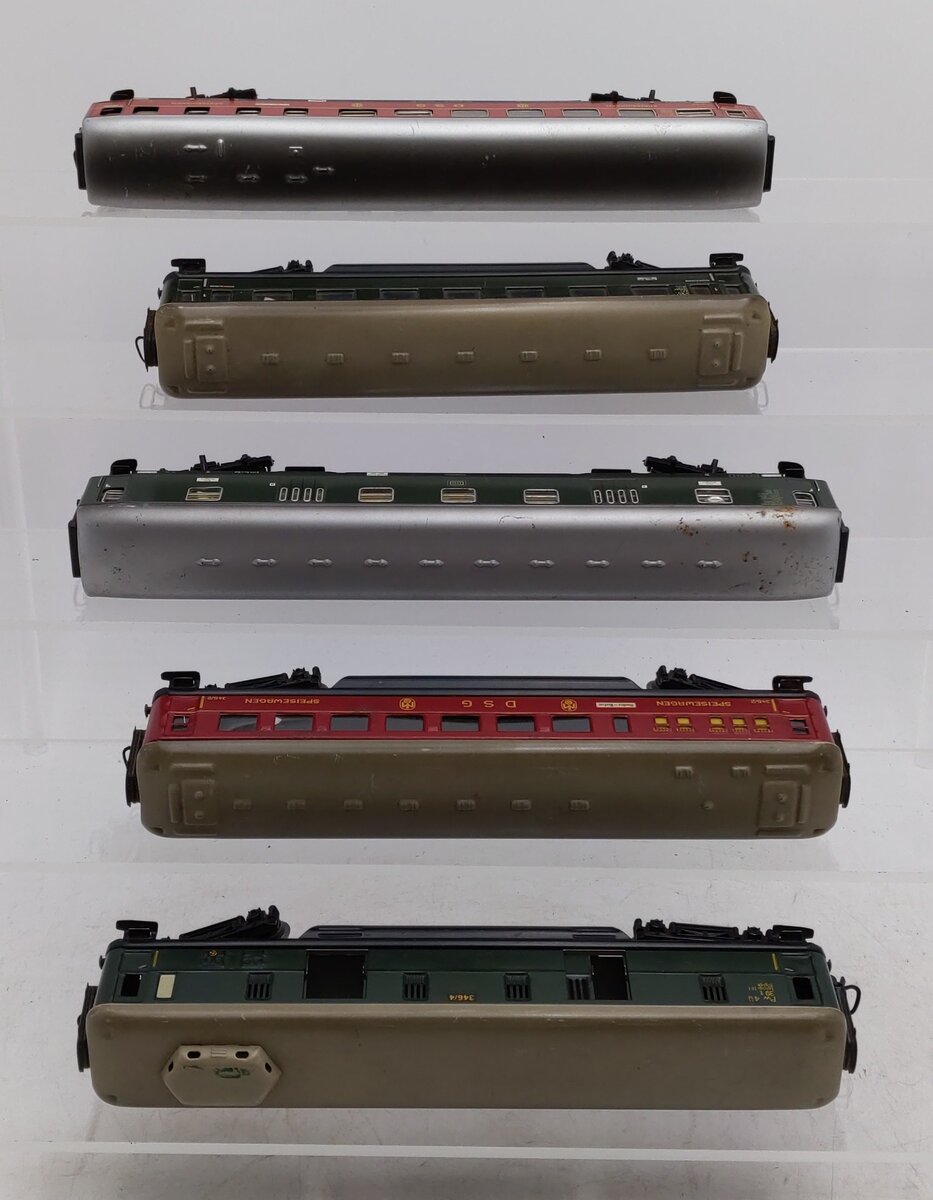 Marklin HO Assorted Passenger Cars [5] VG