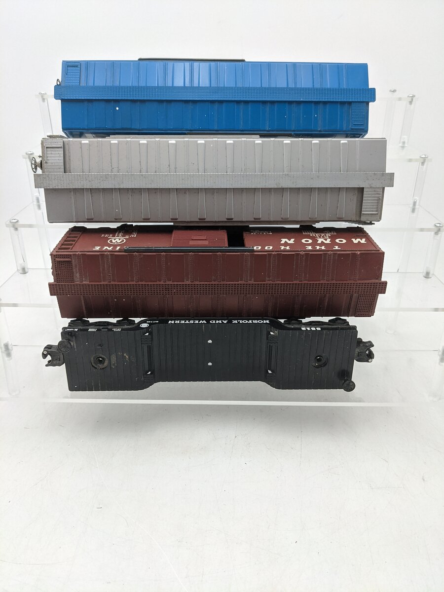 Williams, K-Line, Weaver & Lionel Assorted Freight Cars [4] EX