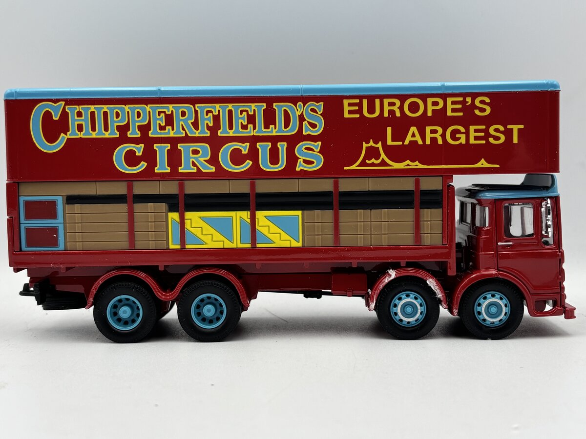 Corgi 97896 1:50 Chipperfields Circus AEC Pole Truck EX/Box