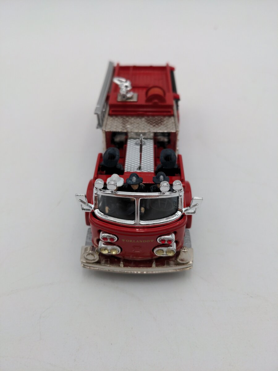 Corgi 97326 1:50 Orlando American La France Pump Fire Engine  EX/Box