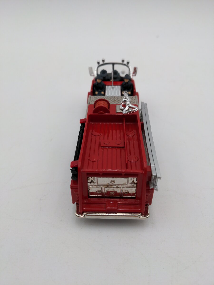 Corgi 97326 1:50 Orlando American La France Pump Fire Engine  EX/Box