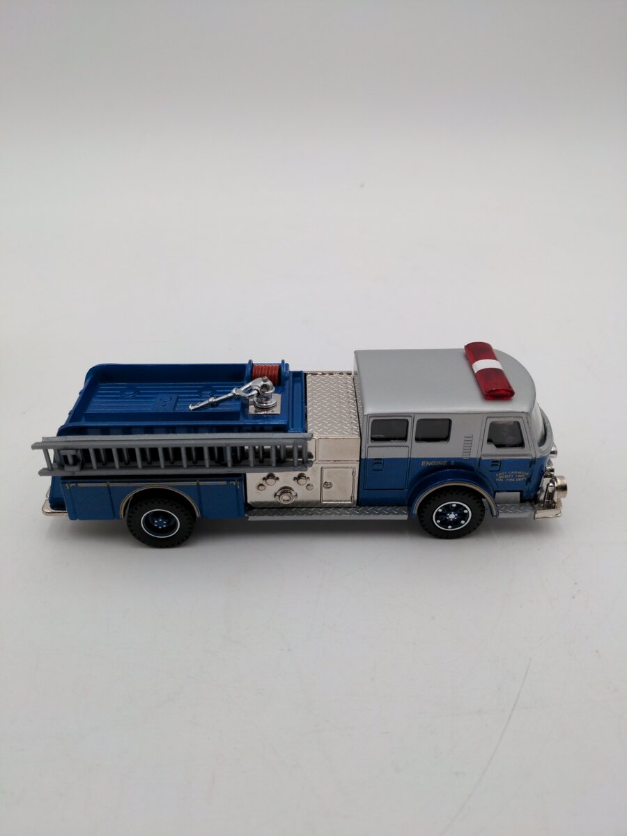 Corgi 97323 1:50 Die-Cast American La France Carnegie Fire Truck EX/Box