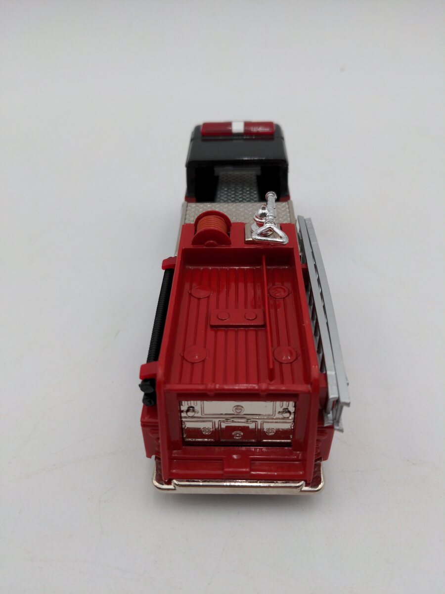 Corgi Classics 98484 1/50 Die-Cast Mack CF Pumper Fire Truck EX/Box