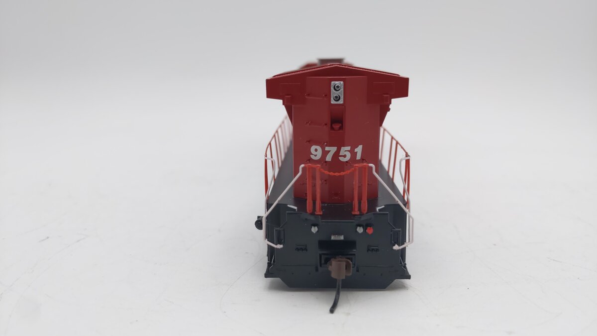 Athearn 77645 HO Canadian Pacific RTR AC4400 Diesel Locomotive #9751