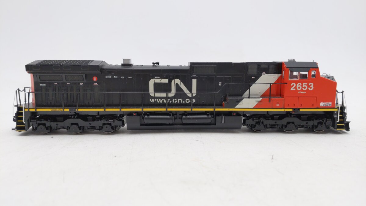 Athearn 80873 HO Canadian National Dash 9-44CW Diesel Locomotive #2653 w/DCC LN/Box