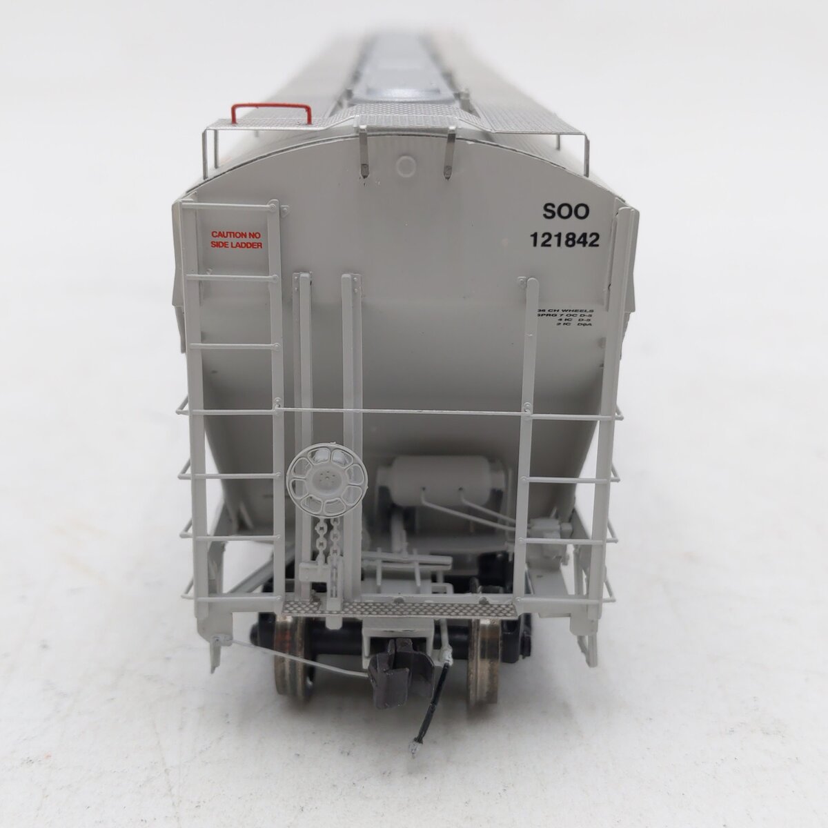 Athearn G4273 HO Scale Canadian Pacific/SOO Trinity Covered Hopper #121842 LN/Box