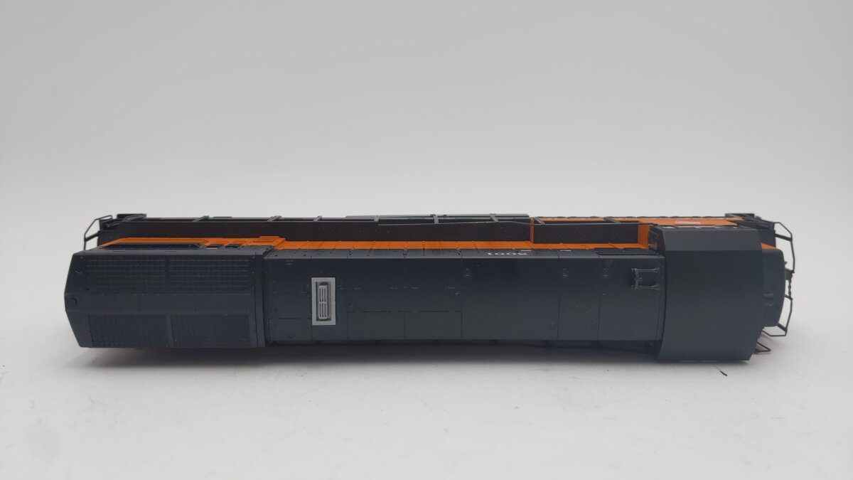 Atlas 8673 HO Scale Milwaukee Road GE U23B Diesel Locomotive #5001 EX/Box