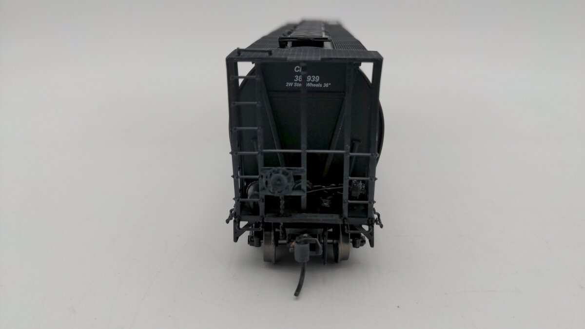InterMountain 45115-25 HO Scale Canadian Pacific Cylindrical Hopper Car #388939 EX/Box