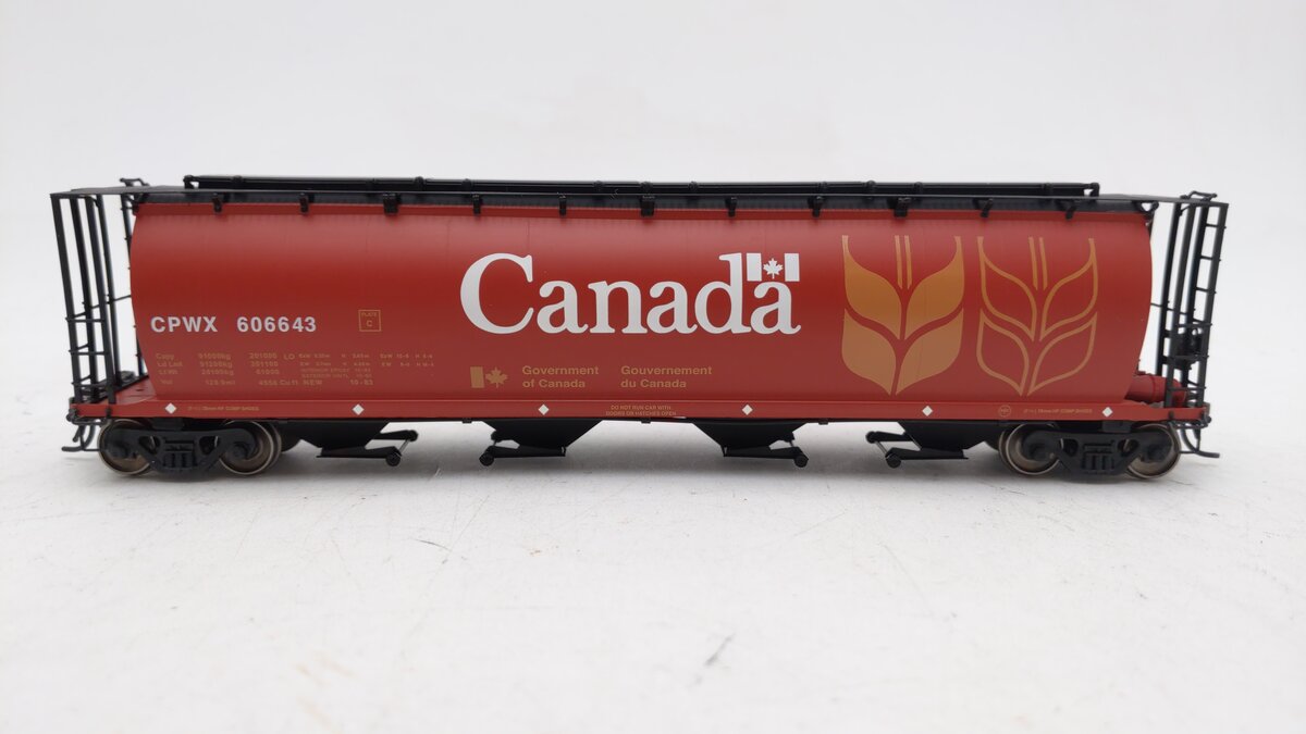 InterMountain 45102-120 HO Red Canada (CPWX) Cylindrical Covered Hopper #606643 LN/Box