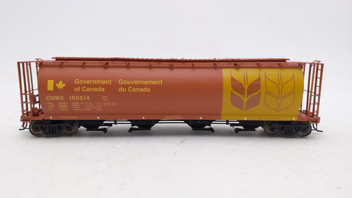 InterMountain 45119-16 HO Scale CNWX 4-Bay Cylindrical Hopper #100514 LN/Box