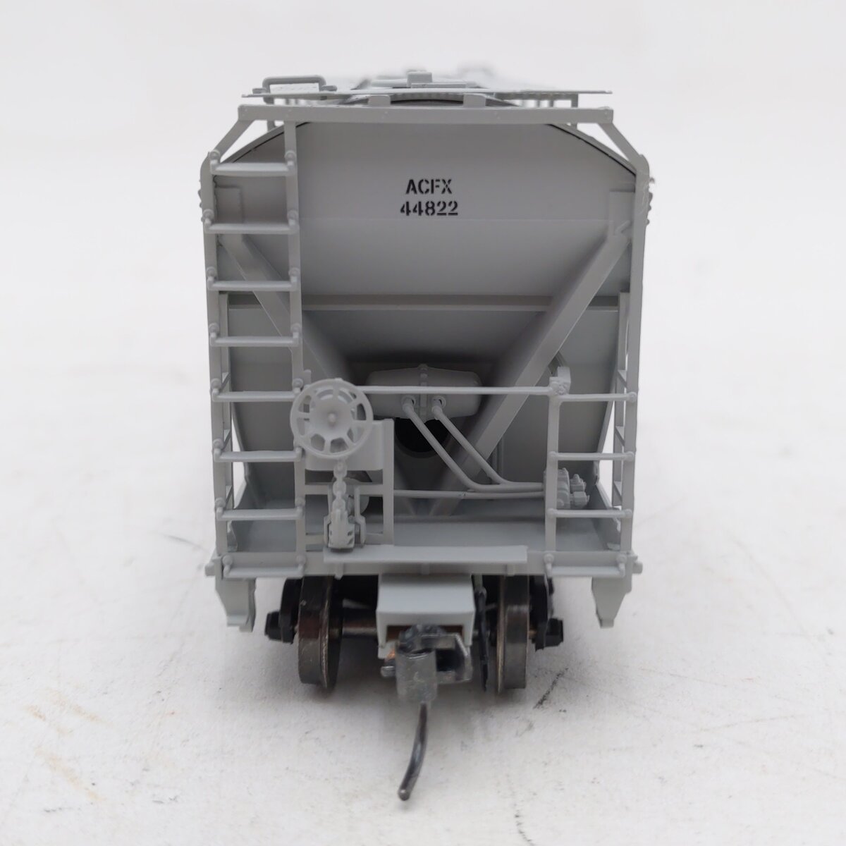 InterMountain 46515-04 HO ACFX ACF 2-Bay Center-Flow Covered Hopper Car #44822 LN/Box