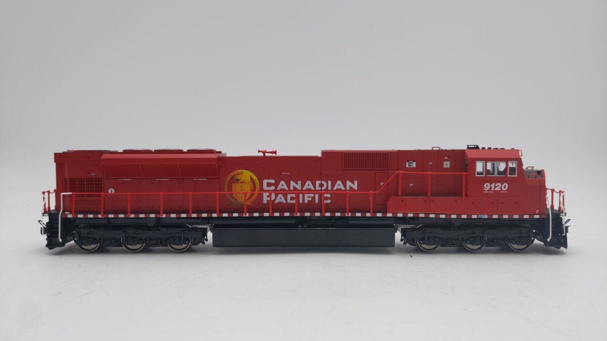 Kato 37-6351 HO Scale Canadian Pacific EMD SD90/43MAC Diesel Locomotive #9120 LN/Box