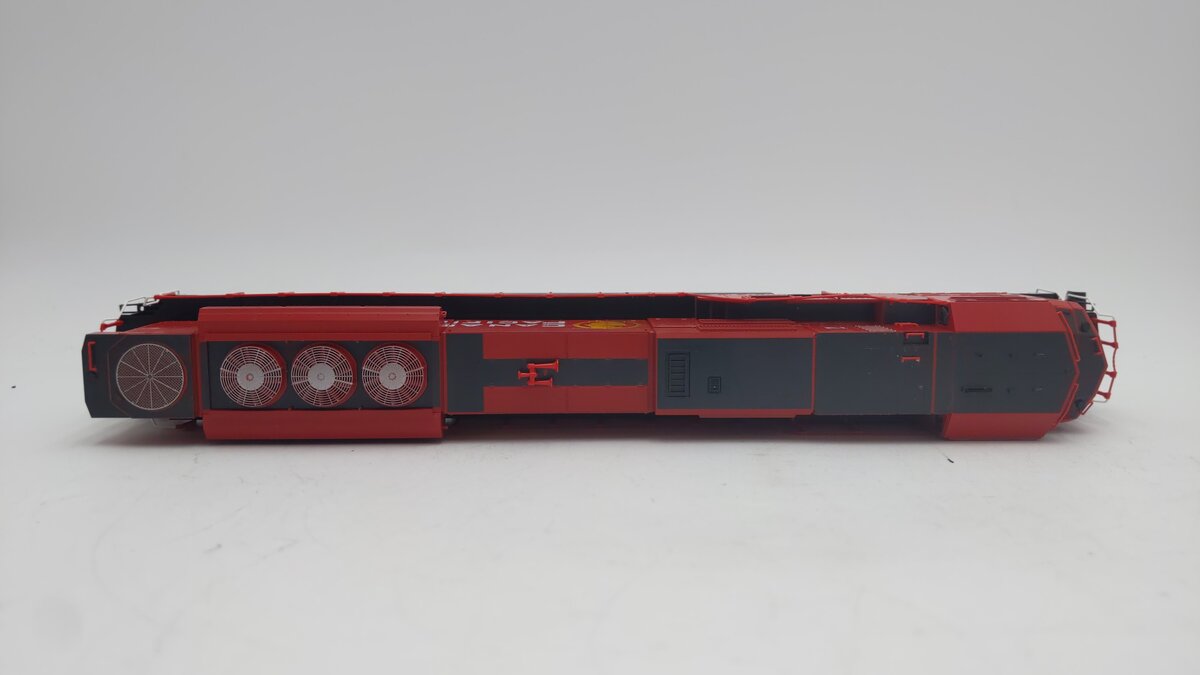 Kato 37-6351 HO Scale Canadian Pacific EMD SD90/43MAC Diesel Locomotive #9120 LN/Box