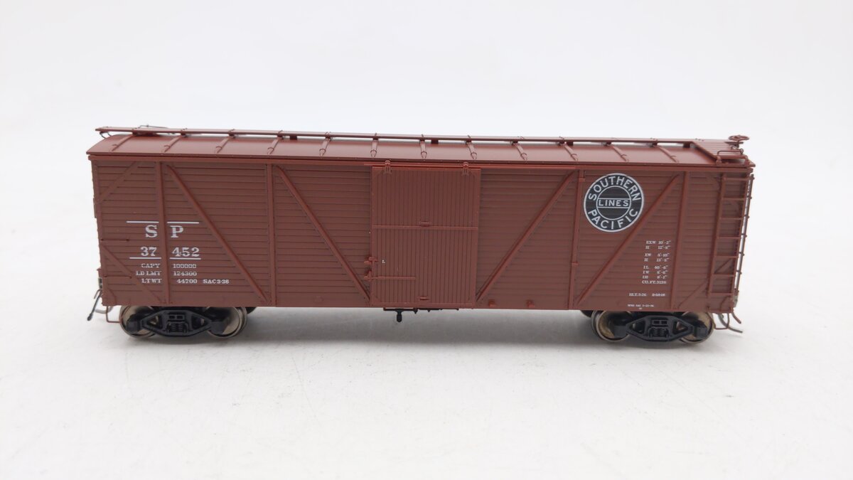 Rapido Trains 171051A HO SP 1931-1946 B-50-16 Boxcar w/Viking Roof #37452 NIB