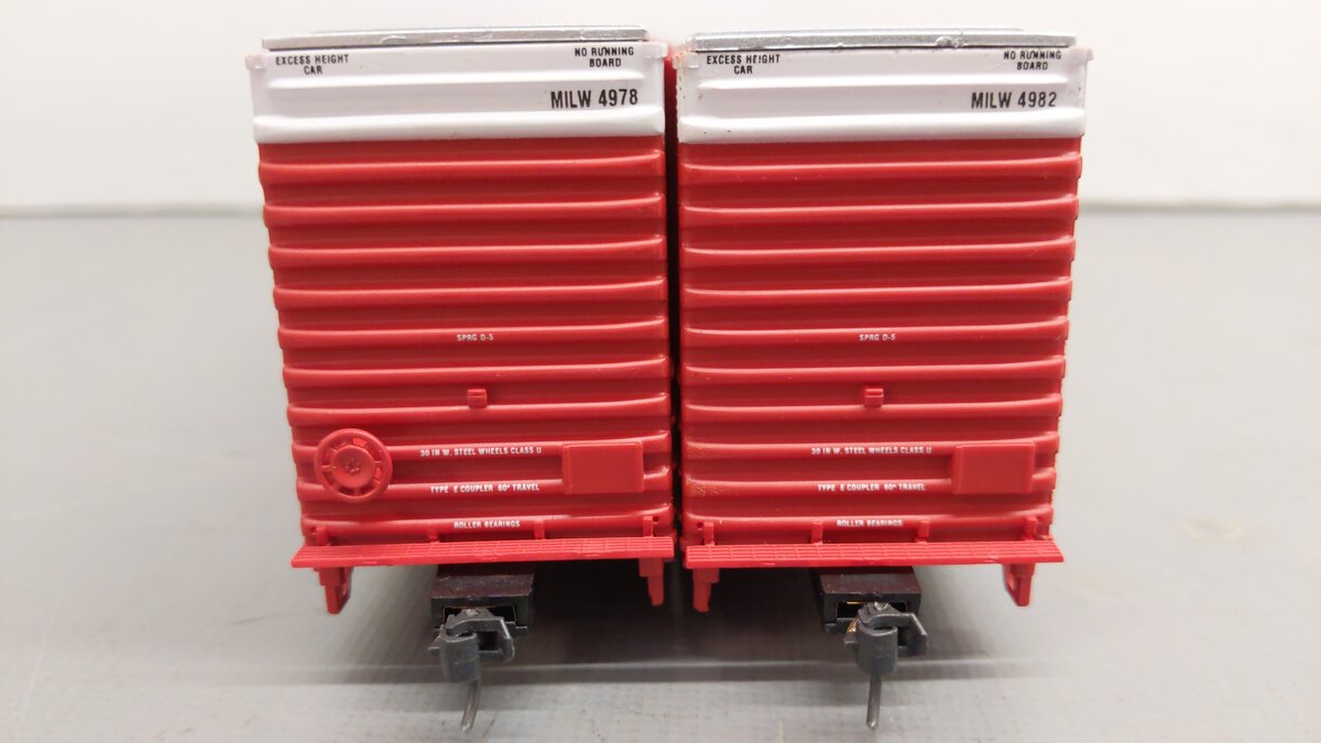 Walthers 932-23511 HO Canadian Pacific PS 86' Hi-Cube 4-Door Boxcars (Set of 2) LN/Box