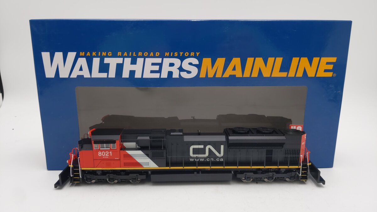 Walthers 19808 HO Canadian National EMD SD70ACe Diesel Loco w/Sound & DCC #8021 EX/Box