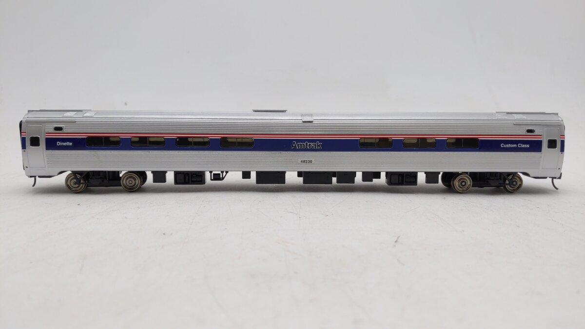 Walthers 932-6014 HO Amtrak 85' Amfleet Ph.4 Food Service Lounge Car #48230 EX/Box