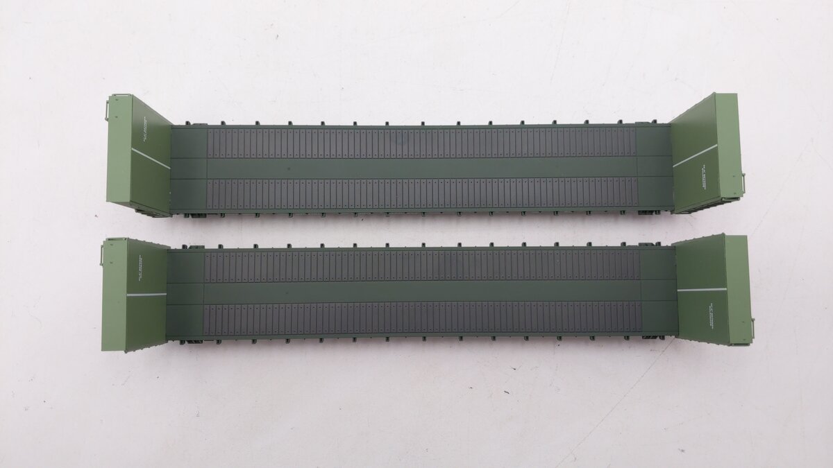 Walthers 932-240058 HO BC Rail Canadian 50' Bulkhead Flatcar (Set of 2)