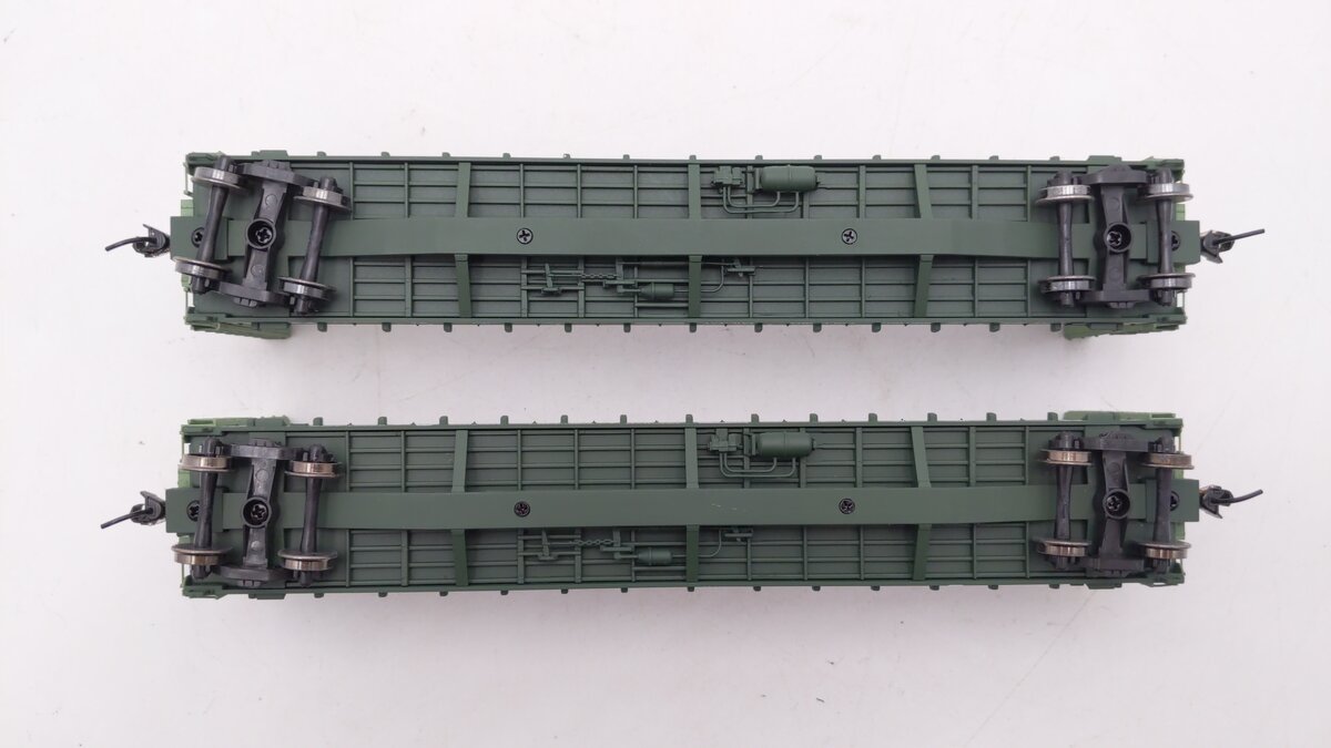 Walthers 932-240058 HO BC Rail Canadian 50' Bulkhead Flatcar (Set of 2) LN/Box