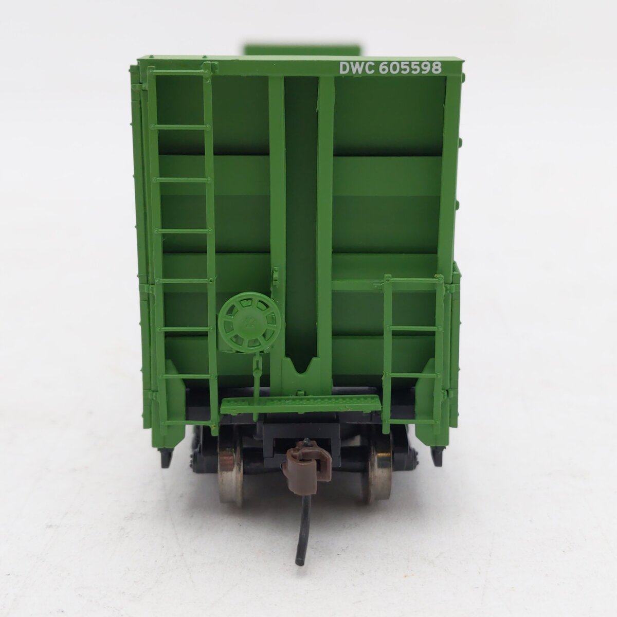 Walthers 932-40052 DWP/DWC Canadian 50' Bulkhead Flat Car #605598 NIB