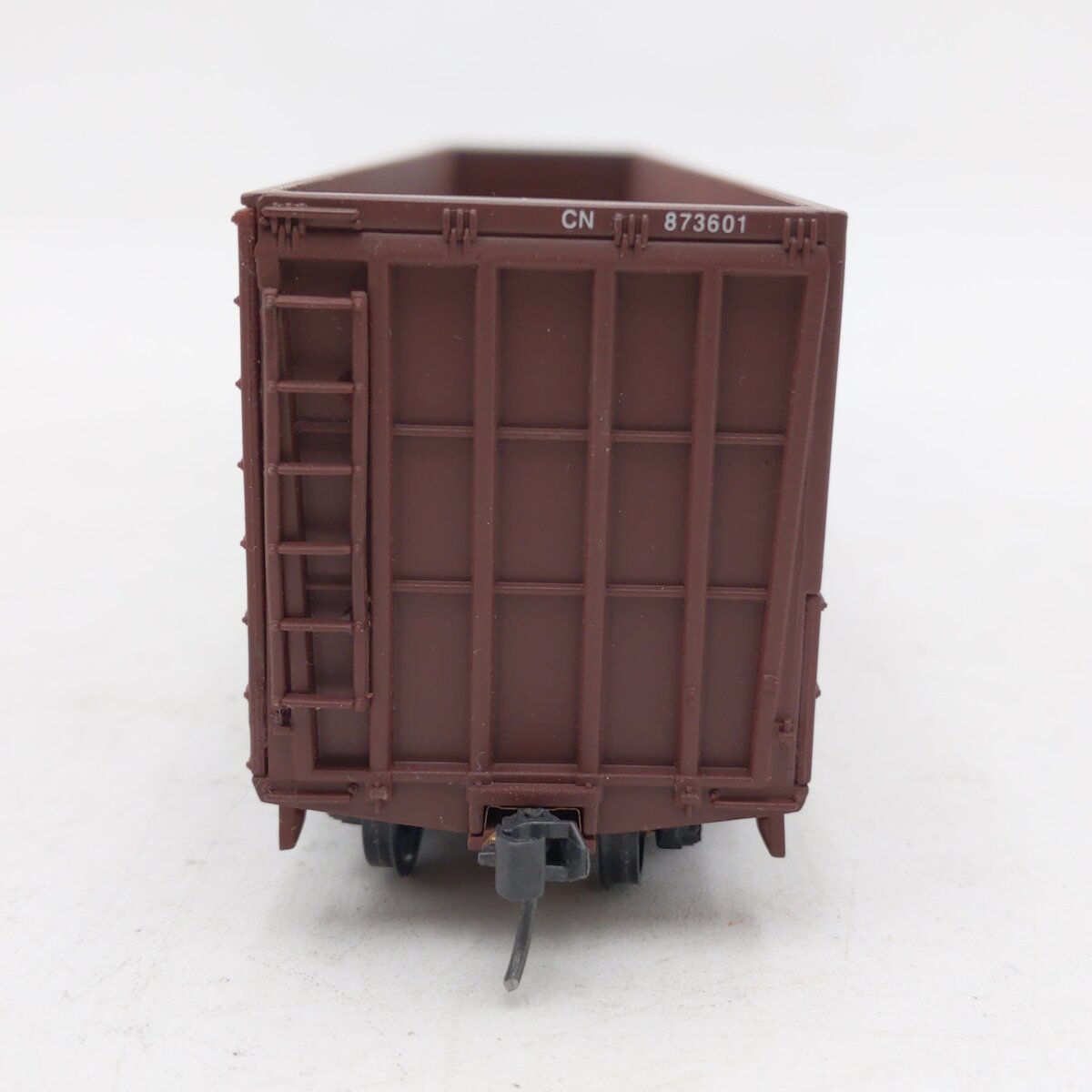 Walthers 932-4057 HO Scale Canadian National 61' Wood Chip Car #873601 EX/Box