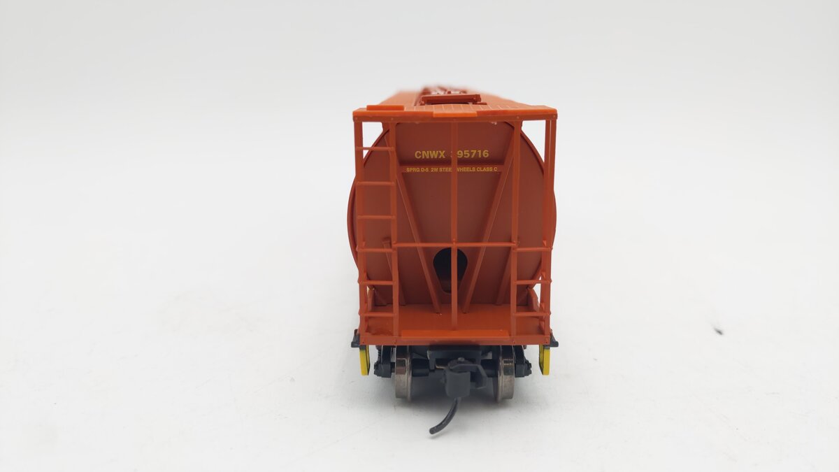 Walthers 910-7162 HO Scale CNWX Cylindrical Hopper Car #395716