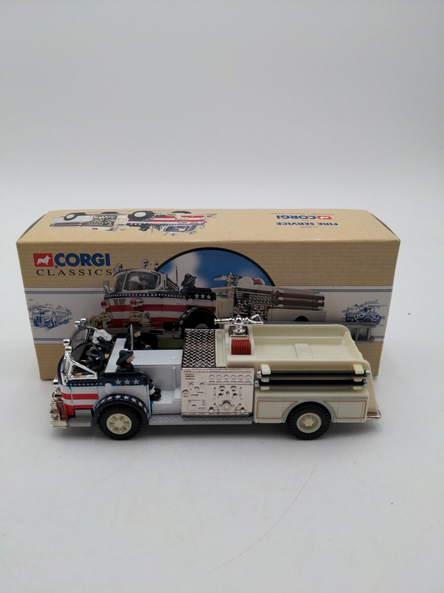 Corgi 97395  Vero Beach, FL Fire American LaFrance pumper EX/Box