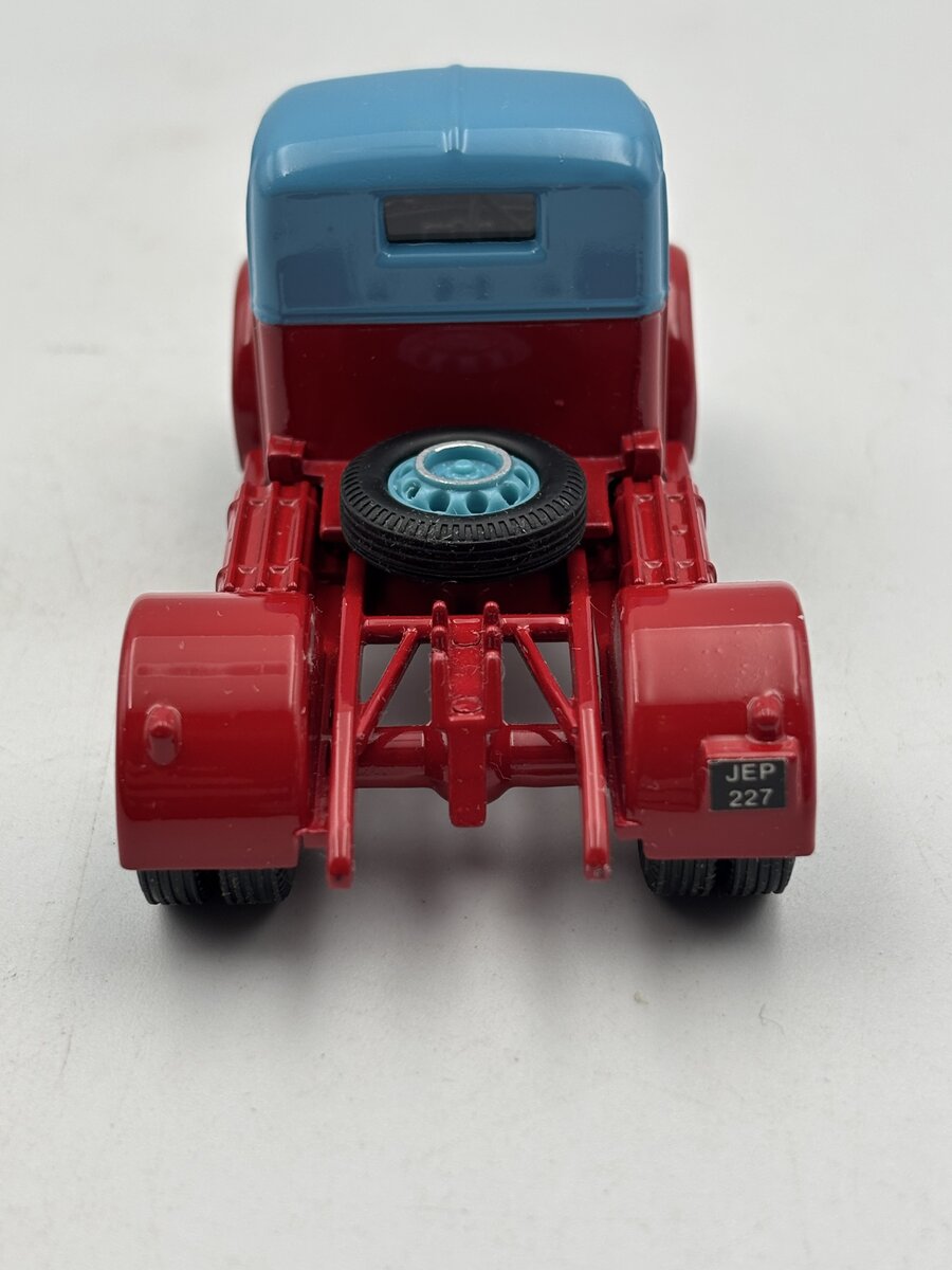 Corgi 97887 1:50 Chipperfields Circus BedFord O Articulated Horsebox EX/Box