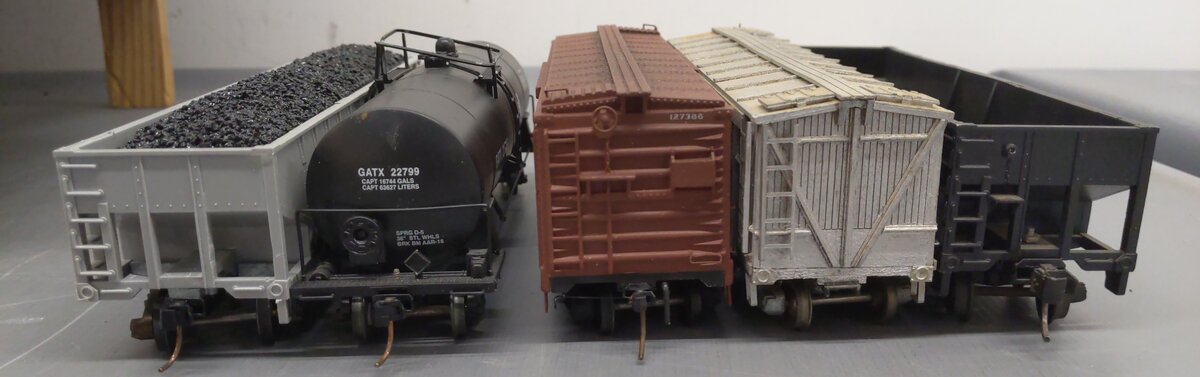 S Scale Assorted Freight Cars [5] VG