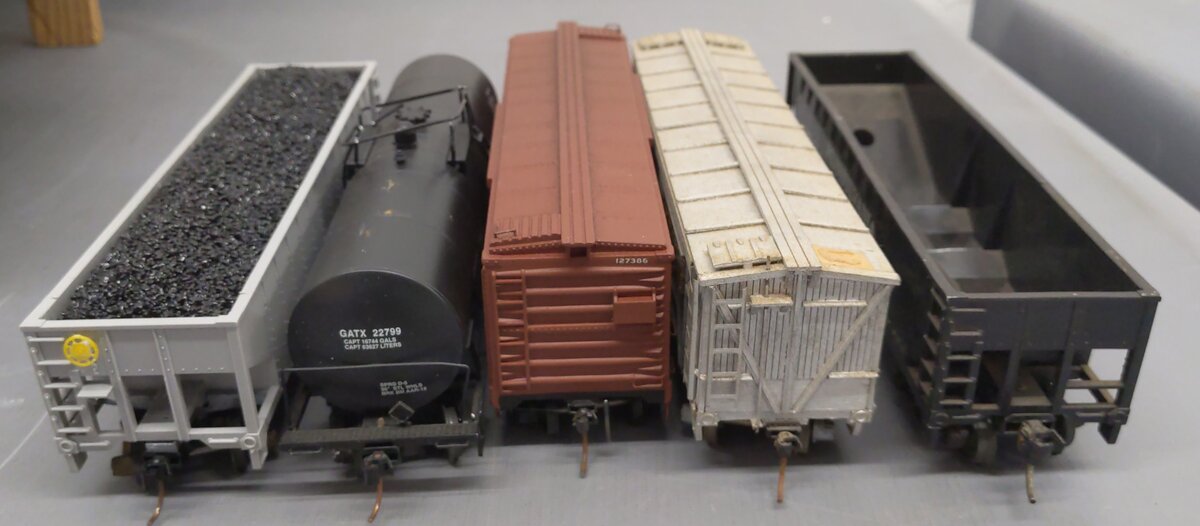 S Scale Assorted Freight Cars [5] VG