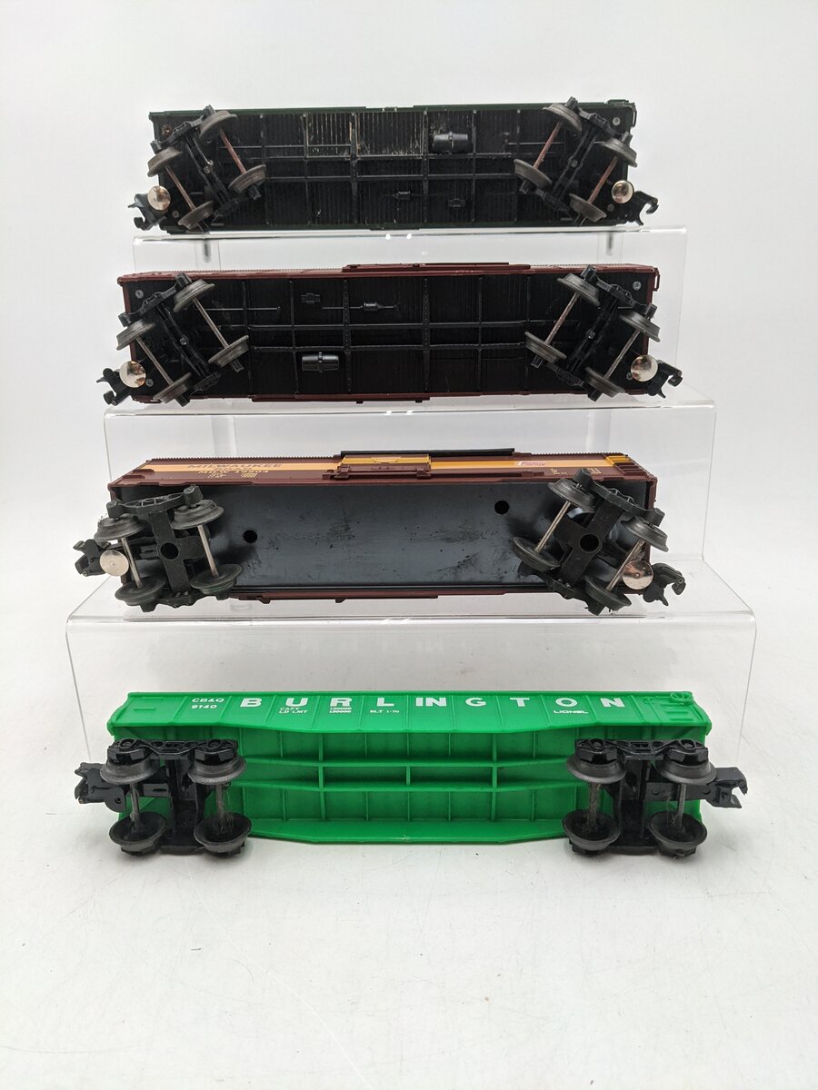 Lionel  O Gauge Assorted Train Cars [4] EX