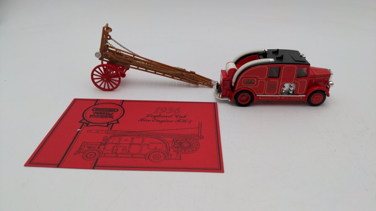 Matchbox FK-7 1:49 Scale Models of Yesteryear 1936 Leyland Cub Fire Engine LN/Box