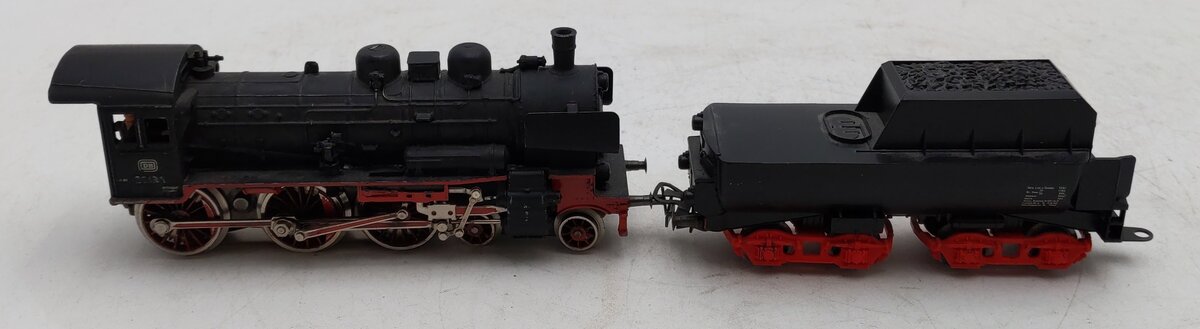 Marklin HO Steam Locomotive & Tender #32631 VG